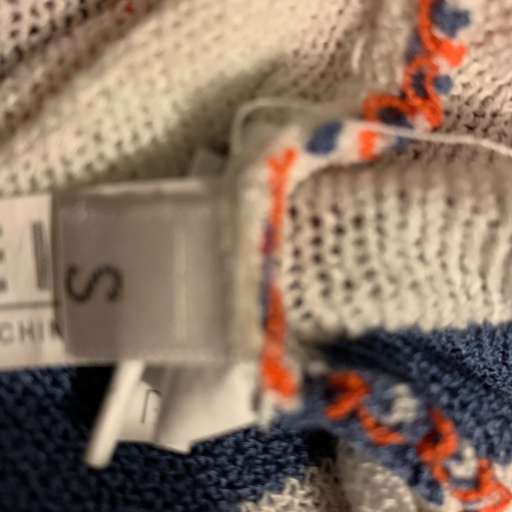 Cropped sweater - Picture 4 of 7